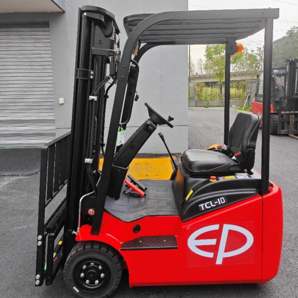 Chariot élévateur ultra-compact 3 roues 1 tonne TCL101 – Image 7