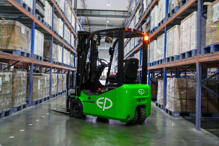 Chariot élévateur 3 Roues 1,2 T TCL122